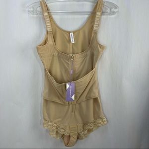 Meryos Women Bodyshaper NWT Tummy Control  Shapewear - Size XXLarge. NWT,